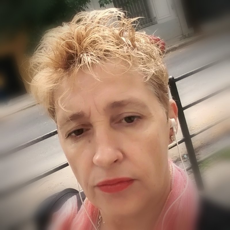 Dra. Andrea Acciarresi